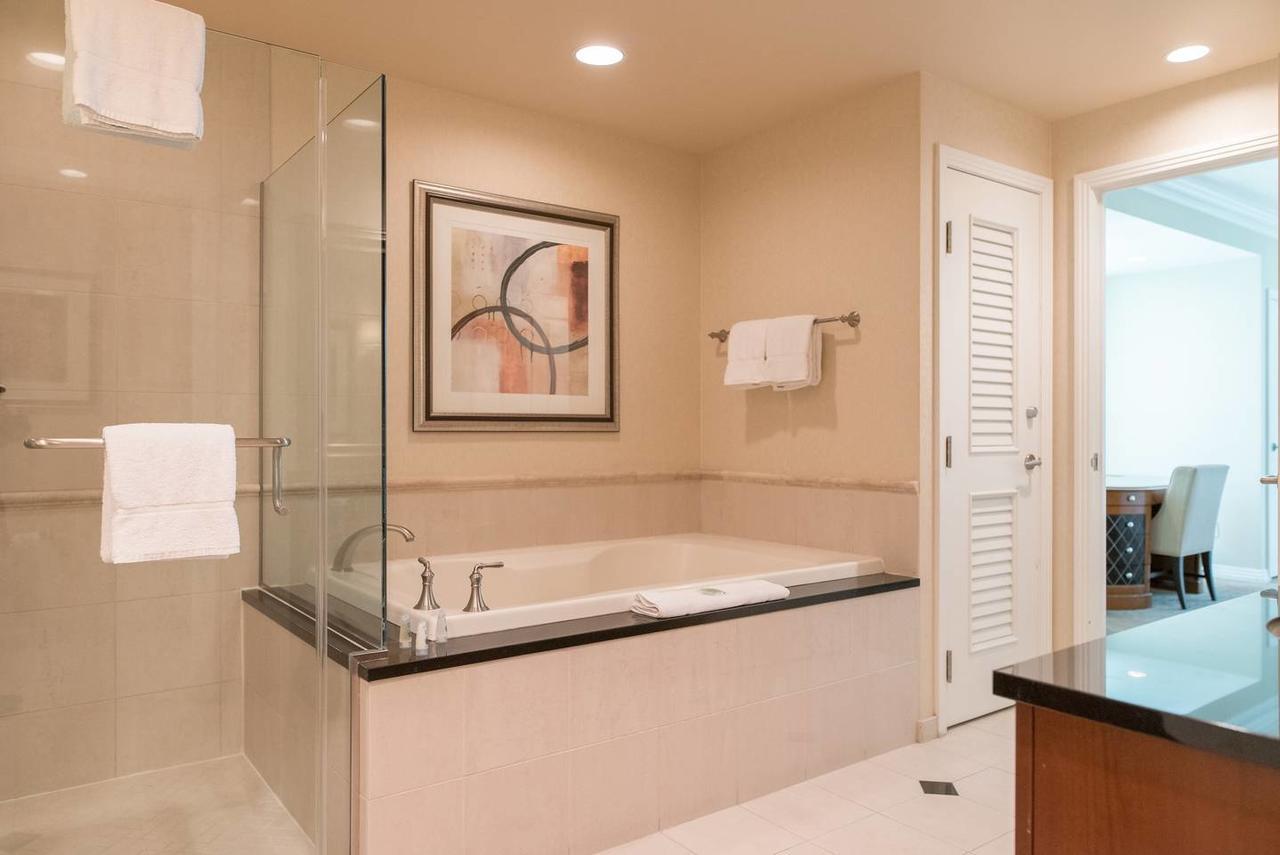 True 1Br Balcony Suite With Strip View At Mgm Signature Las Vegas Exteriör bild