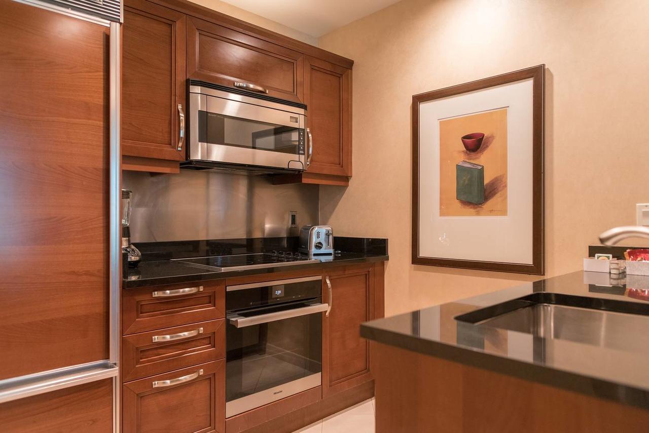 True 1Br Balcony Suite With Strip View At Mgm Signature Las Vegas Exteriör bild