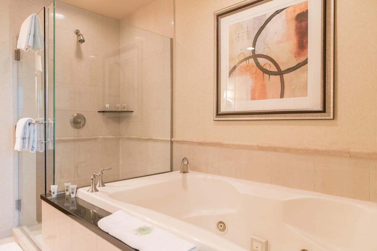 True 1Br Balcony Suite With Strip View At Mgm Signature Las Vegas Exteriör bild