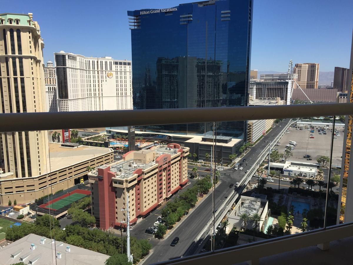 True 1Br Balcony Suite With Strip View At Mgm Signature Las Vegas Exteriör bild